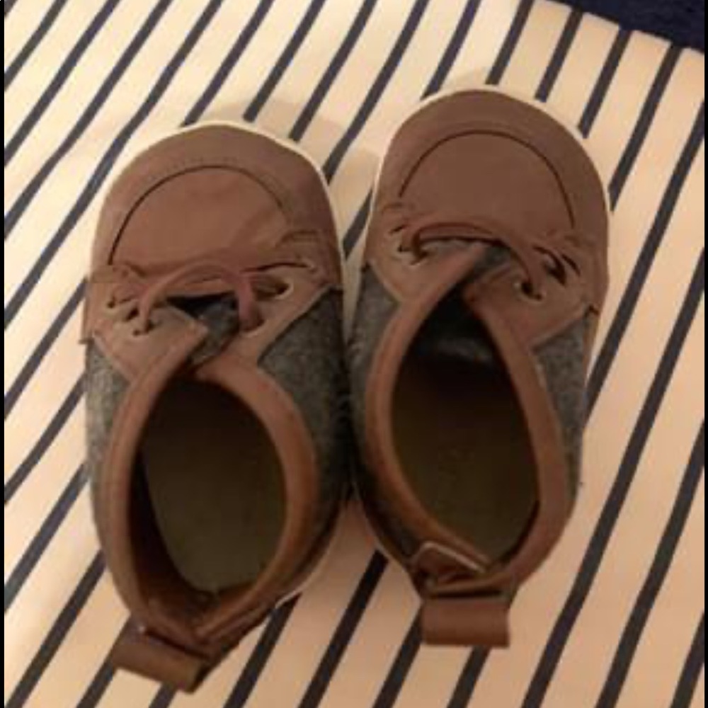 Brown baby boots